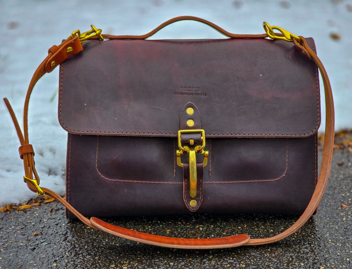 Photo by fallabel on December 5, 2025 of the Nicks Travel Bag in Wickett & Craig Burgundy Double Stuffed.