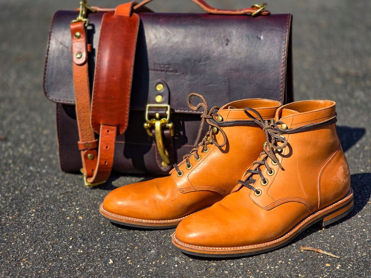 Photo by fallabel on March 1, 2026 of the Nicks Travel Bag in Wickett & Craig Burgundy Double Stuffed.