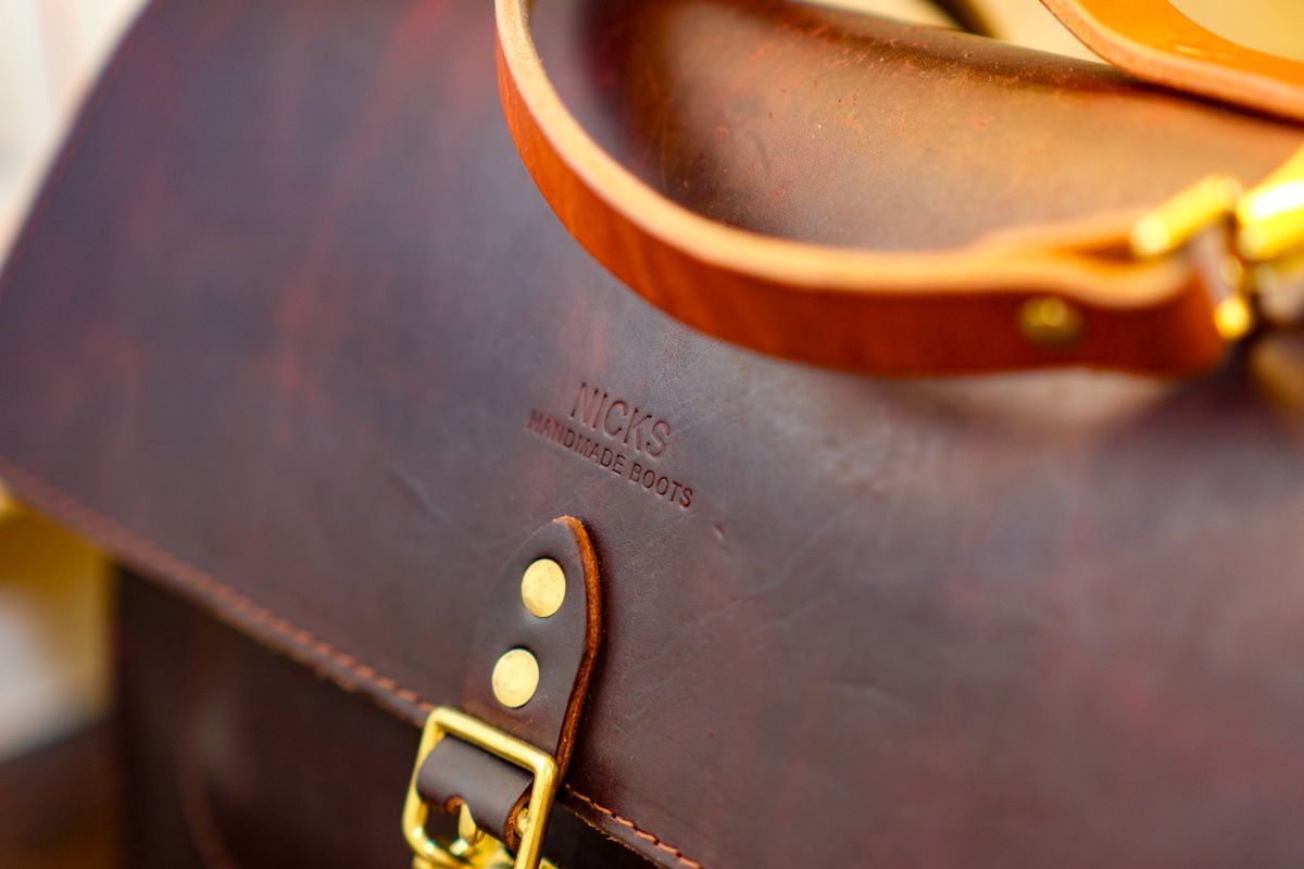 Photo by fallabel on April 5, 2026 of the Nicks Travel Bag in Wickett & Craig Burgundy Double Stuffed.