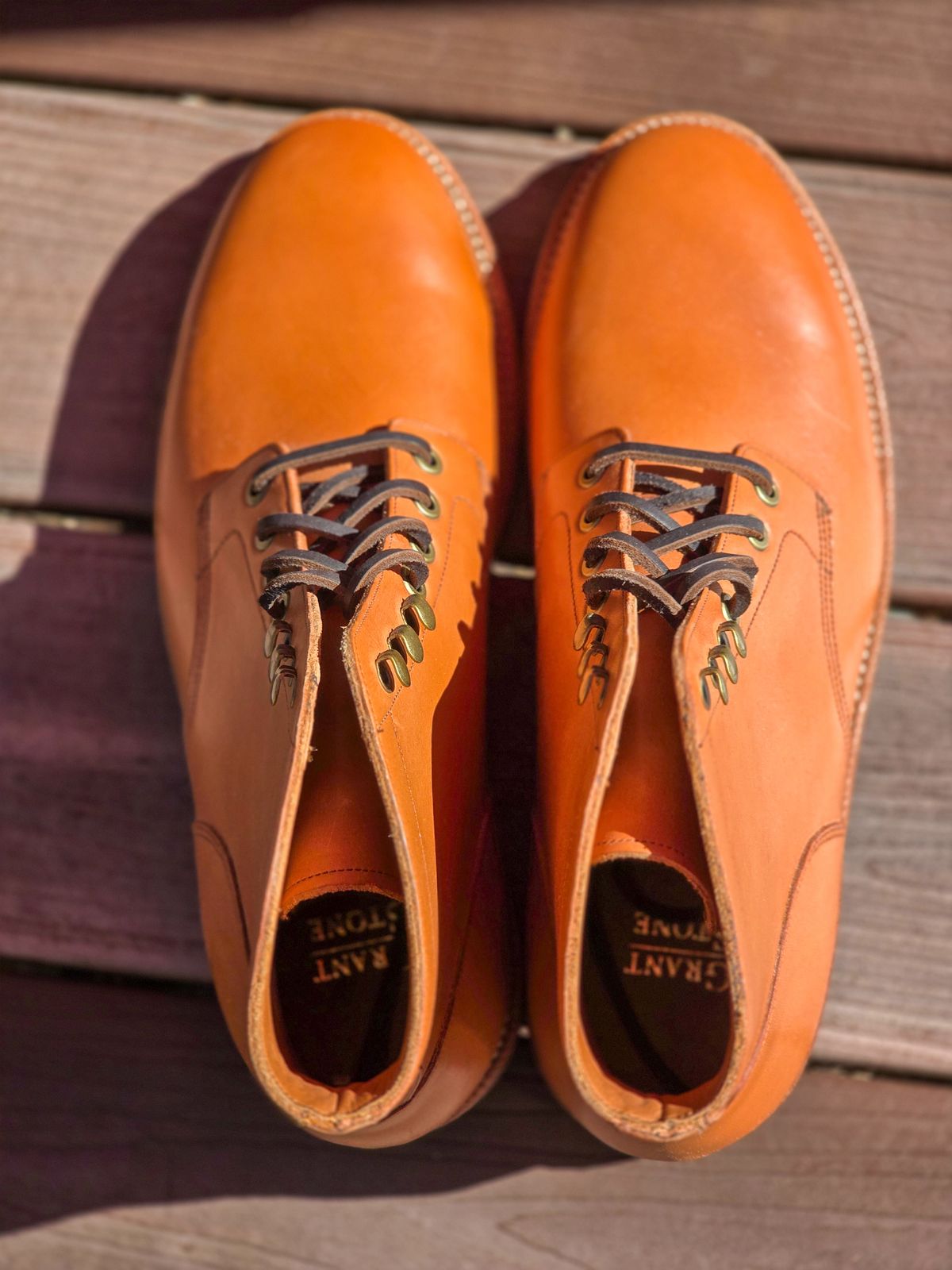 Photo by fallabel on October 5, 2025 of the Grant Stone Diesel Boot in Horween Tan Essex.