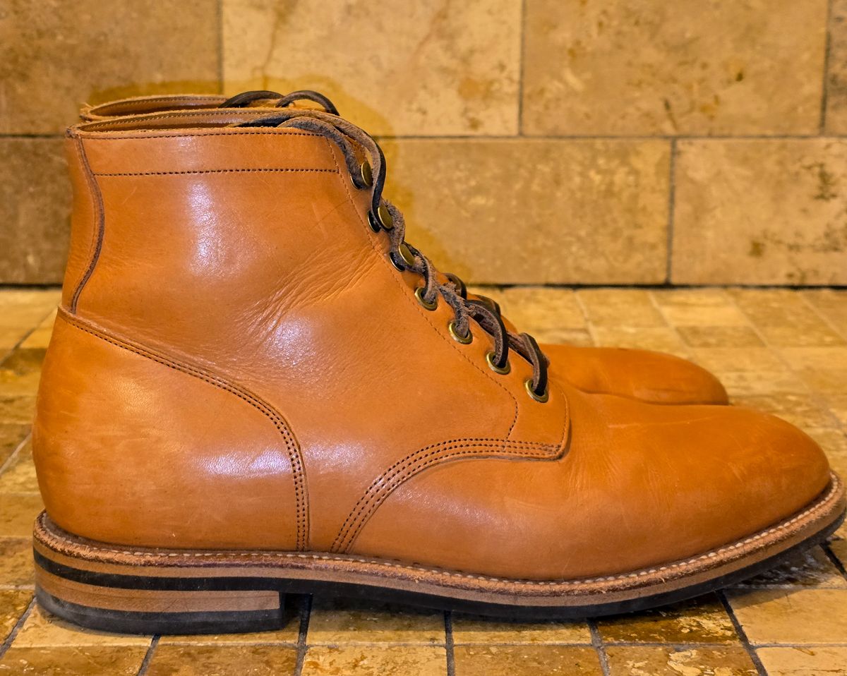 Photo by fallabel on February 5, 2026 of the Grant Stone Diesel Boot in Horween Tan Essex.
