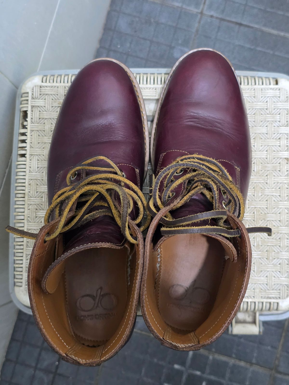 Photo by dipatyas on December 2, 2025 of the Don's Original Royale in Horween Color 8 Chromexcel.