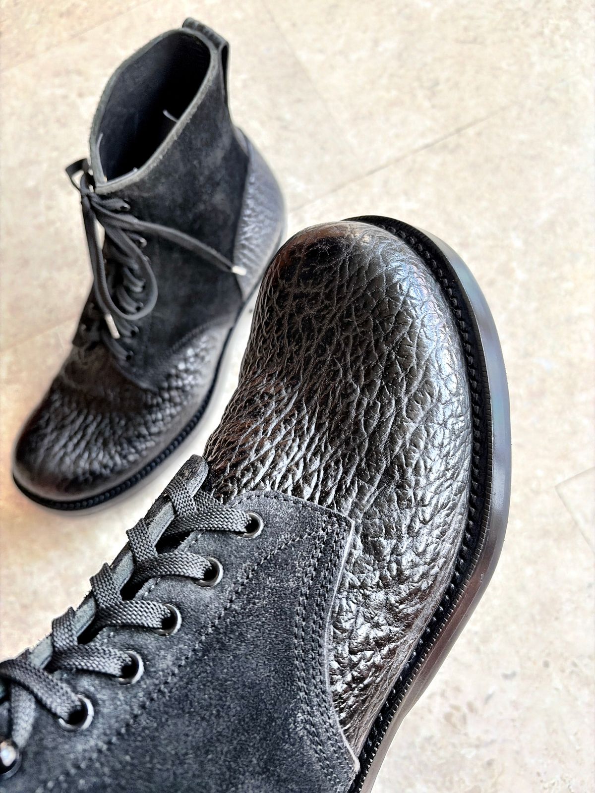 Photo by Zephyr11 on January 31, 2026 of the Johnny Works Jump Boots in Shark Skin & Maryam Natural Horsebutt Roughout.