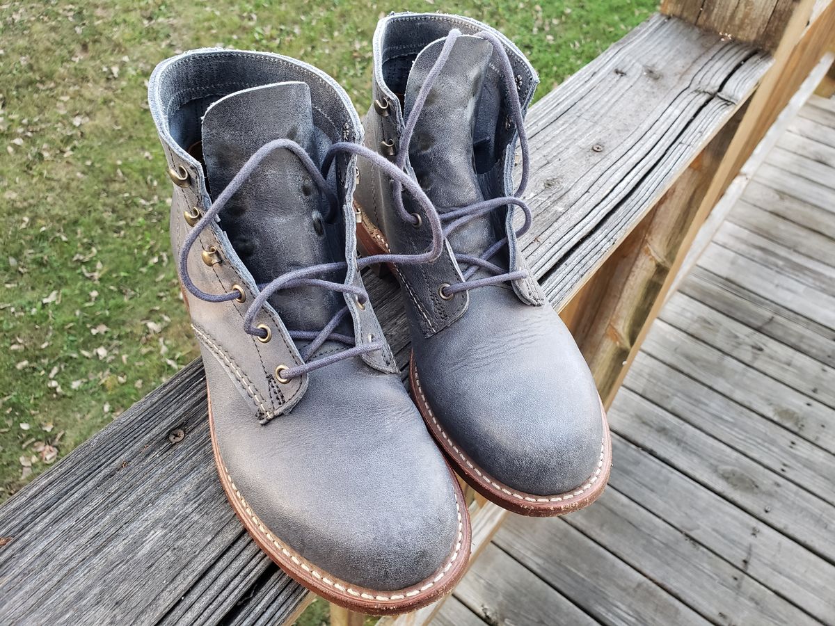 Photo by bootsforlife on October 15, 2025 of the Wolverine 1000 Mile Plain-Toe Boot in Horween Navy Olive Tan.