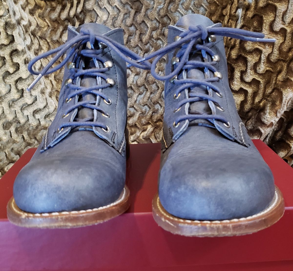 Photo by bootsforlife on December 6, 2025 of the Wolverine 1000 Mile Plain-Toe Boot in Horween Navy Olive Tan.