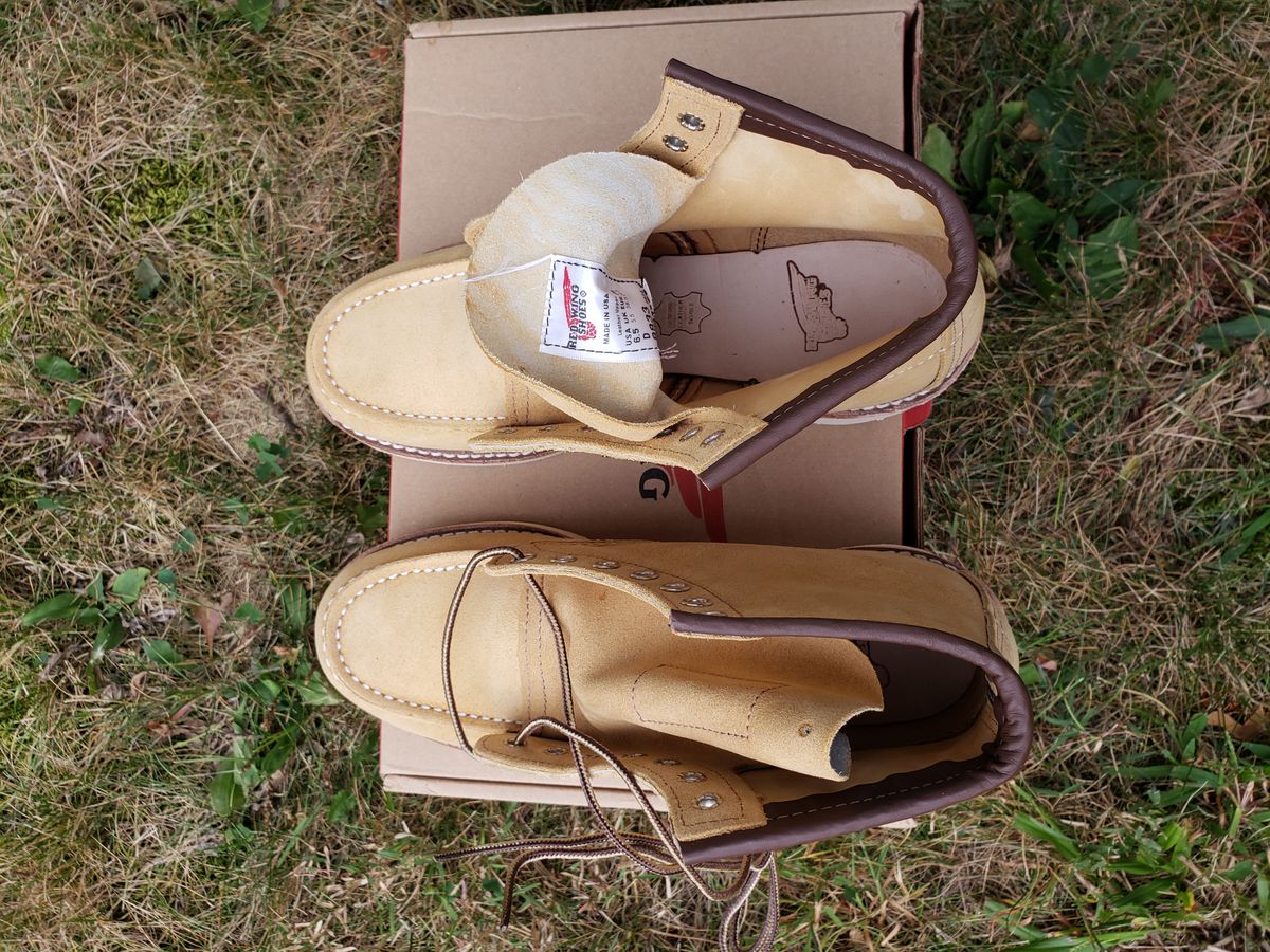 Photo by bootsforlife on September 16, 2025 of the Red Wing 6-Inch Classic Moc in S.B. Foot Hawthorne Abilene.
