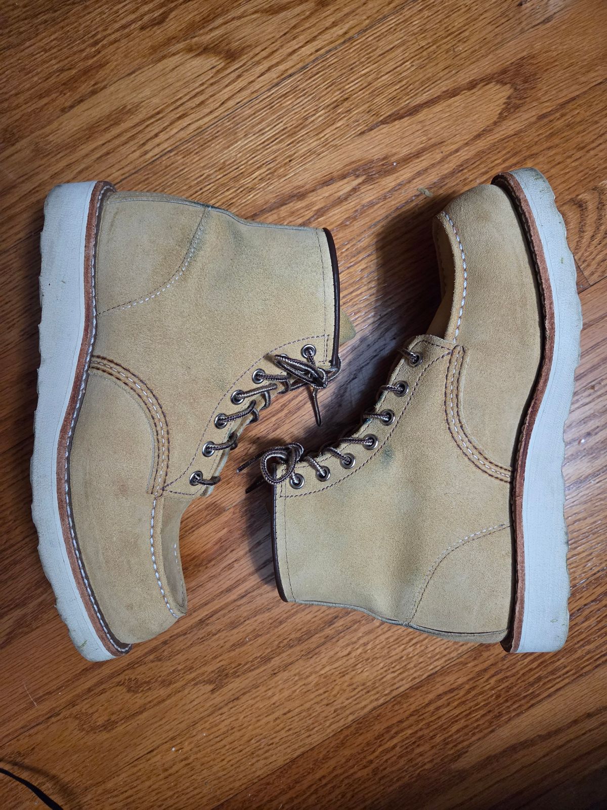 Photo by bootsforlife on February 5, 2026 of the Red Wing 6-Inch Classic Moc in S.B. Foot Hawthorne Abilene.