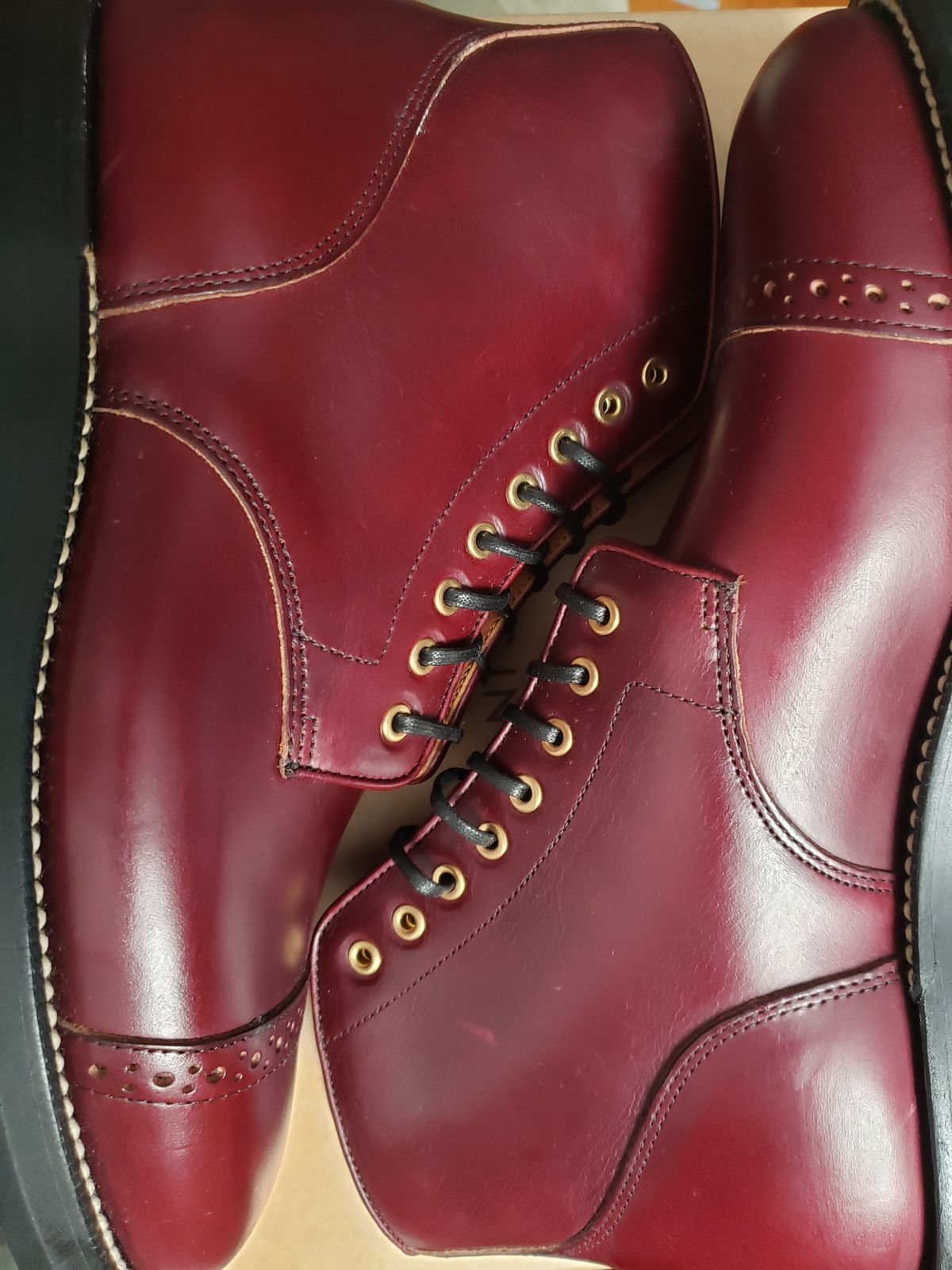 Photo by bootsforlife on September 10, 2025 of the Grant Stone Garrison Boot in Grant Stone/ #8 Chromexcel.