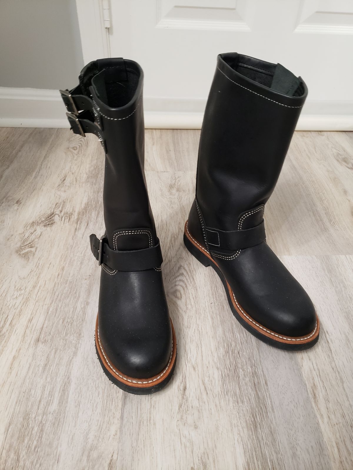 Photo by bootsforlife on January 6, 2025 of the Red Wing Engineer in Black.