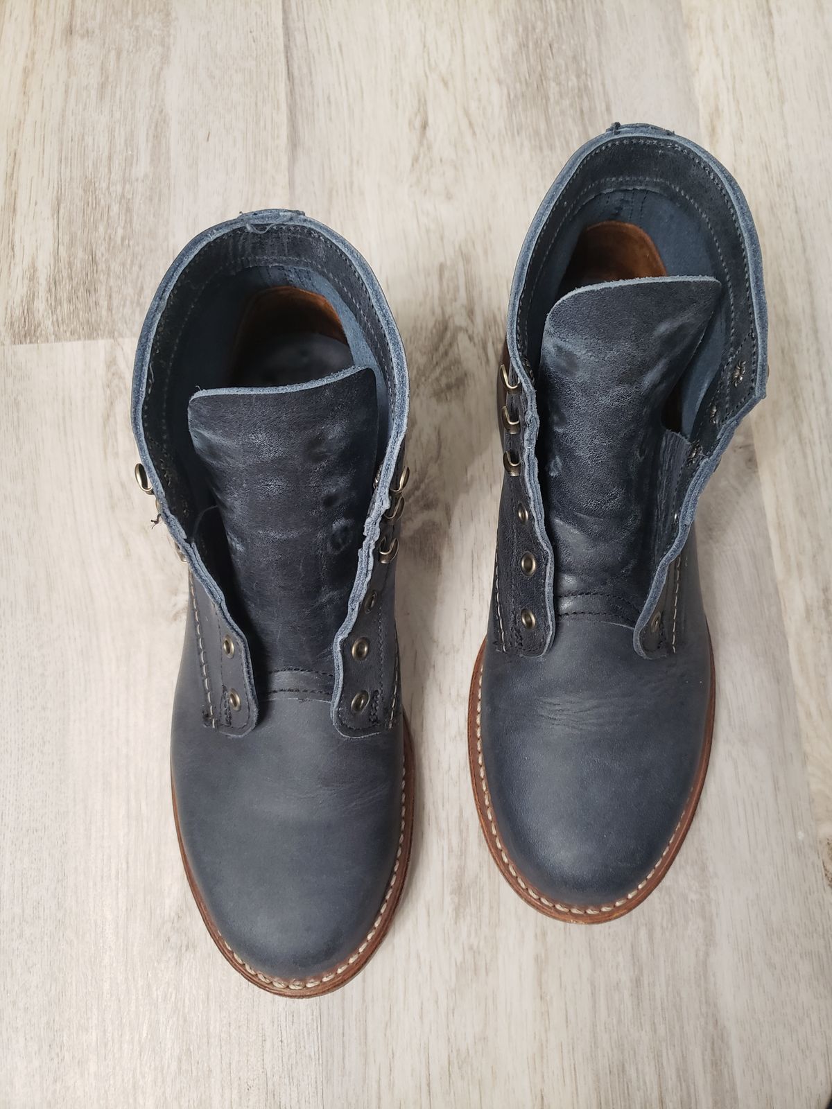 Photo by bootsforlife on November 6, 2024 of the Wolverine 1000 Mile Plain-Toe Boot in Horween Olive Tanned.