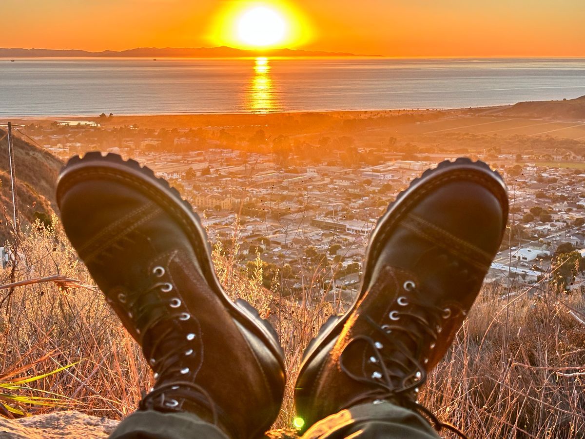 Photo by GodsRedeemed on December 18, 2024 of the Baker’s Custom White’s Bounty Hunters Bounty Hunters in Horween Cinnamon Waxed Flesh & Seidel Brown Oil Tan Roughout & Horween Olive Waxed Flesh.