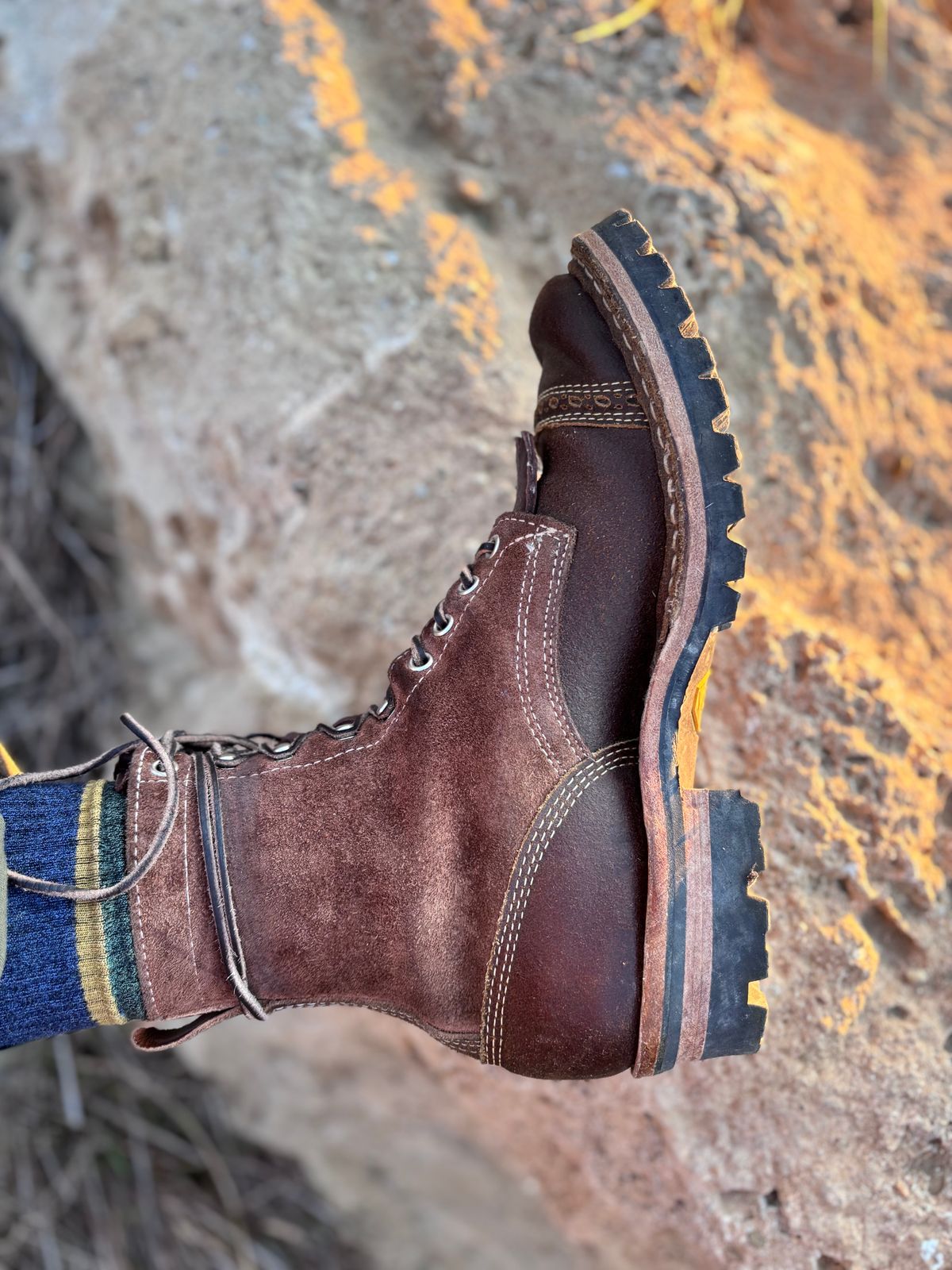 Photo by GodsRedeemed on December 18, 2024 of the Baker’s Custom White’s Bounty Hunters Bounty Hunters in Horween Cinnamon Waxed Flesh & Seidel Brown Oil Tan Roughout & Horween Olive Waxed Flesh.