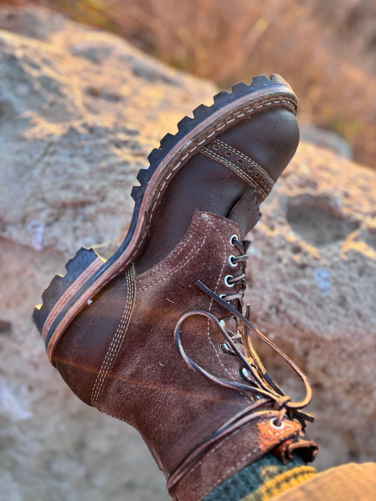 Photo by GodsRedeemed on December 18, 2024 of the Baker’s Custom White’s Bounty Hunters Bounty Hunters in Horween Cinnamon Waxed Flesh & Seidel Brown Oil Tan Roughout & Horween Olive Waxed Flesh.