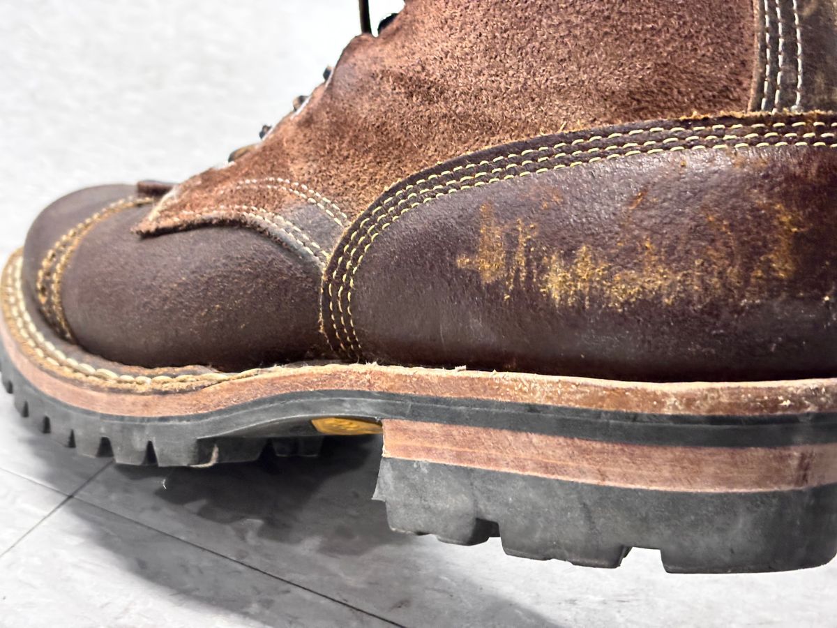 Photo by GodsRedeemed on December 18, 2024 of the Baker’s Custom White’s Bounty Hunters Bounty Hunters in Horween Cinnamon Waxed Flesh & Seidel Brown Oil Tan Roughout & Horween Olive Waxed Flesh.