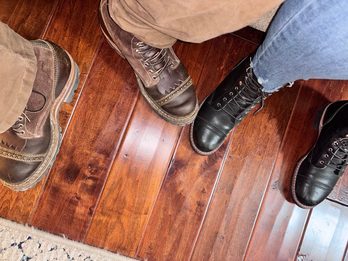 Photo by GodsRedeemed on December 25, 2024 of the Baker’s Custom White’s Bounty Hunters Bounty Hunters in Horween Cinnamon Waxed Flesh & Seidel Brown Oil Tan Roughout & Horween Olive Waxed Flesh.