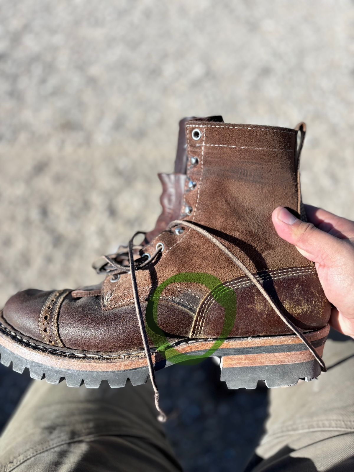 Photo by GodsRedeemed on January 3, 2025 of the Baker’s Custom White’s Bounty Hunters Bounty Hunters in Horween Cinnamon Waxed Flesh & Seidel Brown Oil Tan Roughout & Horween Olive Waxed Flesh.