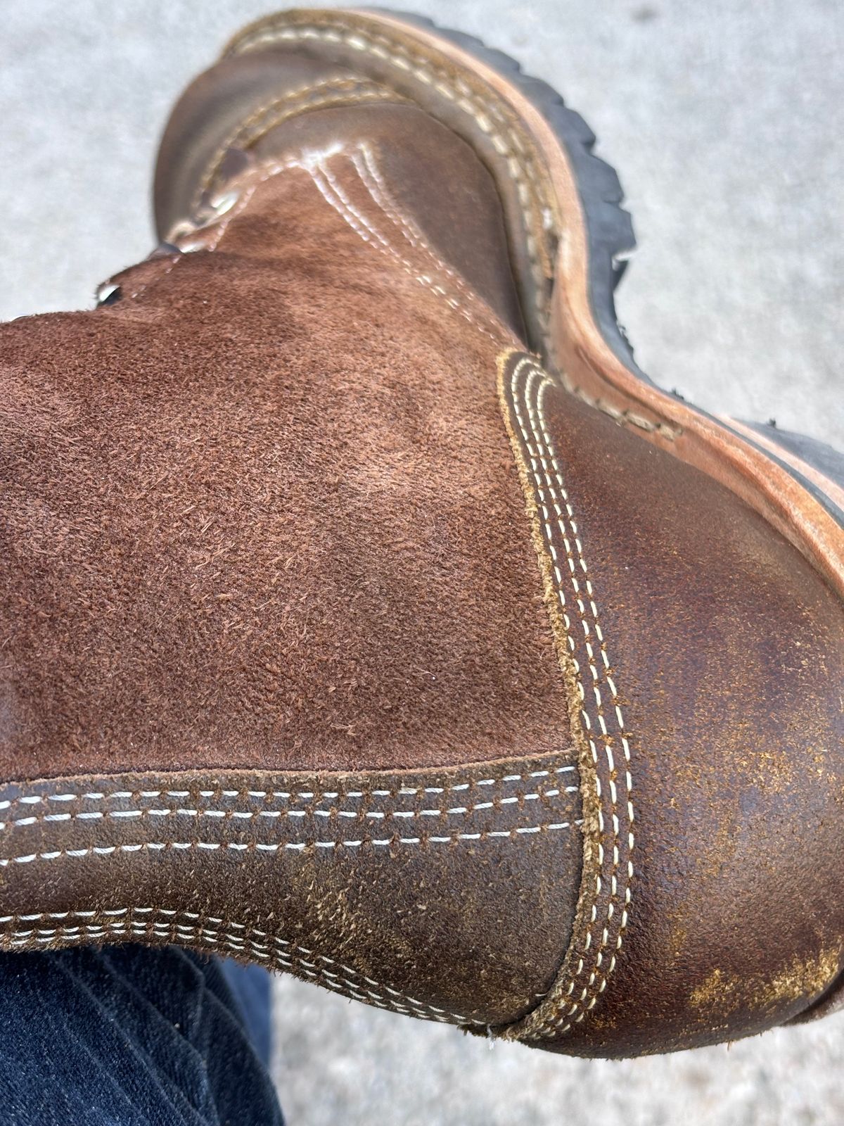 Photo by GodsRedeemed on January 6, 2025 of the Baker’s Custom White’s Bounty Hunters Bounty Hunters in Horween Cinnamon Waxed Flesh & Seidel Brown Oil Tan Roughout & Horween Olive Waxed Flesh.
