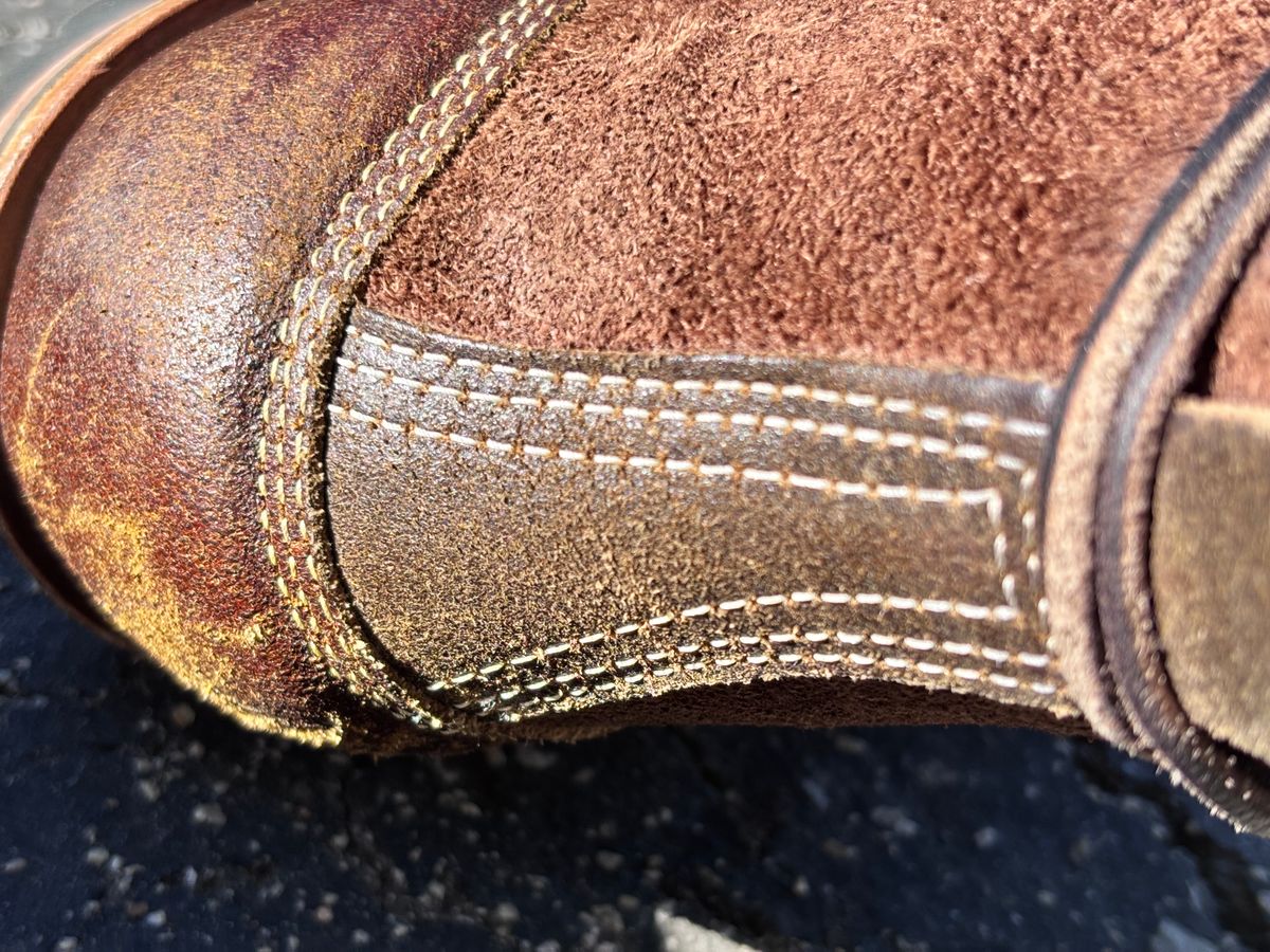 Photo by GodsRedeemed on January 7, 2025 of the Baker’s Custom White’s Bounty Hunters Bounty Hunters in Horween Cinnamon Waxed Flesh & Seidel Brown Oil Tan Roughout & Horween Olive Waxed Flesh.