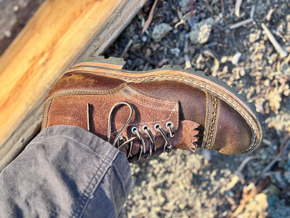 Photo by GodsRedeemed on February 4, 2025 of the Baker’s Custom White’s Bounty Hunters Bounty Hunters in Horween Cinnamon Waxed Flesh & Seidel Brown Oil Tan Roughout & Horween Olive Waxed Flesh.