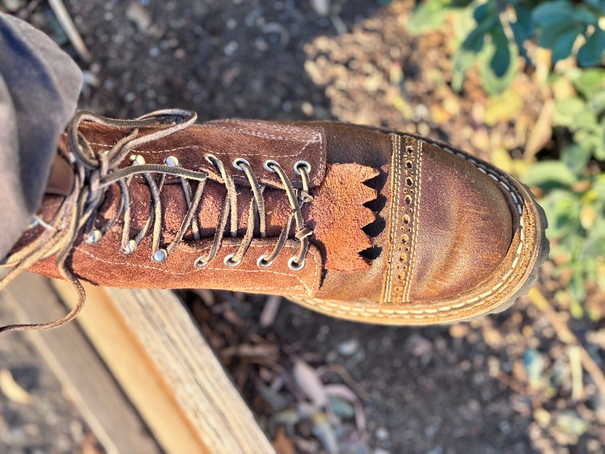 Photo by GodsRedeemed on February 4, 2025 of the Baker’s Custom White’s Bounty Hunters Bounty Hunters in Horween Cinnamon Waxed Flesh & Seidel Brown Oil Tan Roughout & Horween Olive Waxed Flesh.
