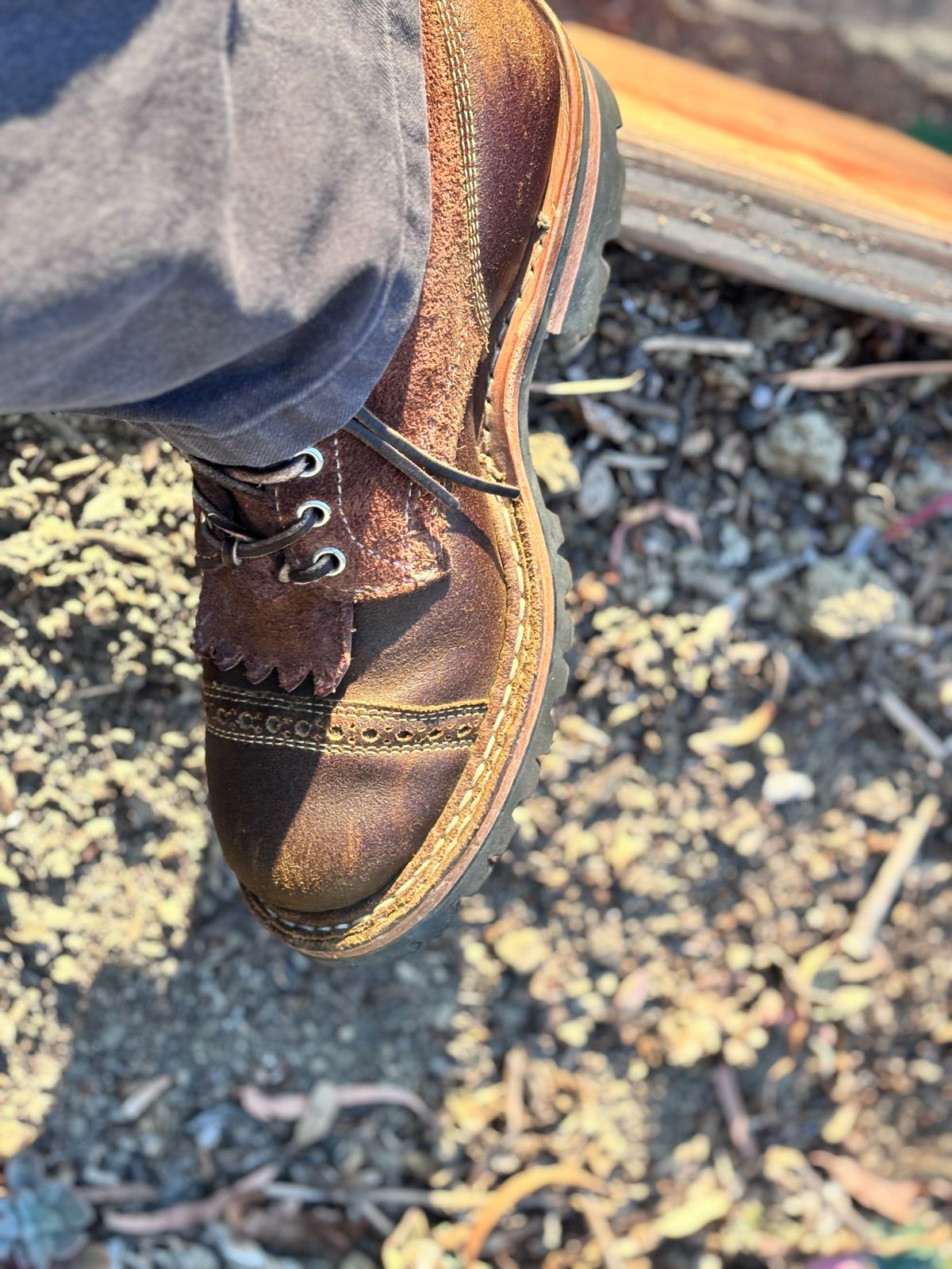 Photo by GodsRedeemed on February 4, 2025 of the Baker’s Custom White’s Bounty Hunters Bounty Hunters in Horween Cinnamon Waxed Flesh & Seidel Brown Oil Tan Roughout & Horween Olive Waxed Flesh.