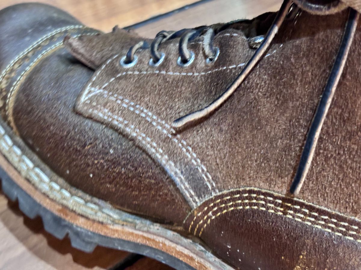 Photo by GodsRedeemed on February 15, 2025 of the Baker’s Custom White’s Bounty Hunters Bounty Hunters in Horween Cinnamon Waxed Flesh & Seidel Brown Oil Tan Roughout & Horween Olive Waxed Flesh.