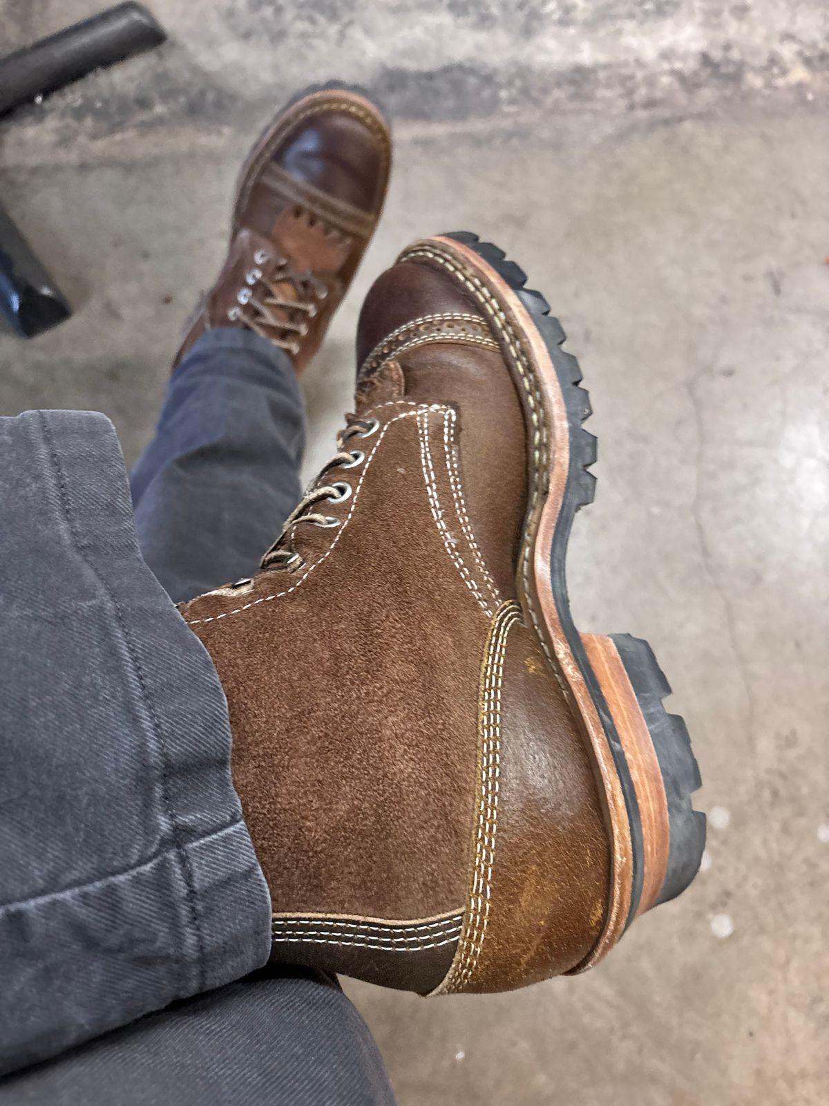 Photo by GodsRedeemed on June 12, 2025 of the Baker’s Custom White’s Bounty Hunters Bounty Hunters in Horween Cinnamon Waxed Flesh & Seidel Brown Oil Tan Roughout & Horween Olive Waxed Flesh.