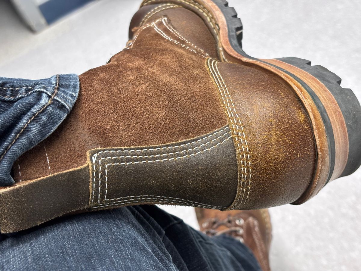 Photo by GodsRedeemed on July 3, 2025 of the Baker’s Custom White’s Bounty Hunters Bounty Hunters in Horween Cinnamon Waxed Flesh & Seidel Brown Oil Tan Roughout & Horween Olive Waxed Flesh.