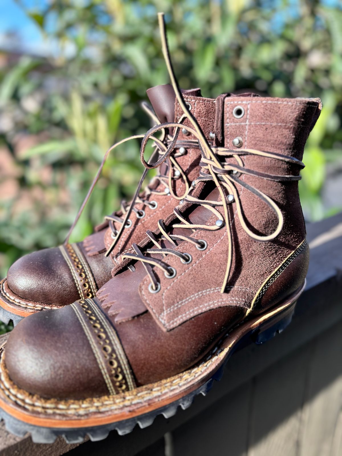 Photo by GodsRedeemed on January 21, 2024 of the Baker’s Custom White’s Bounty Hunters Bounty Hunters in Horween Cinnamon Waxed Flesh & Seidel Brown Oil Tan Roughout & Horween Olive Waxed Flesh.
