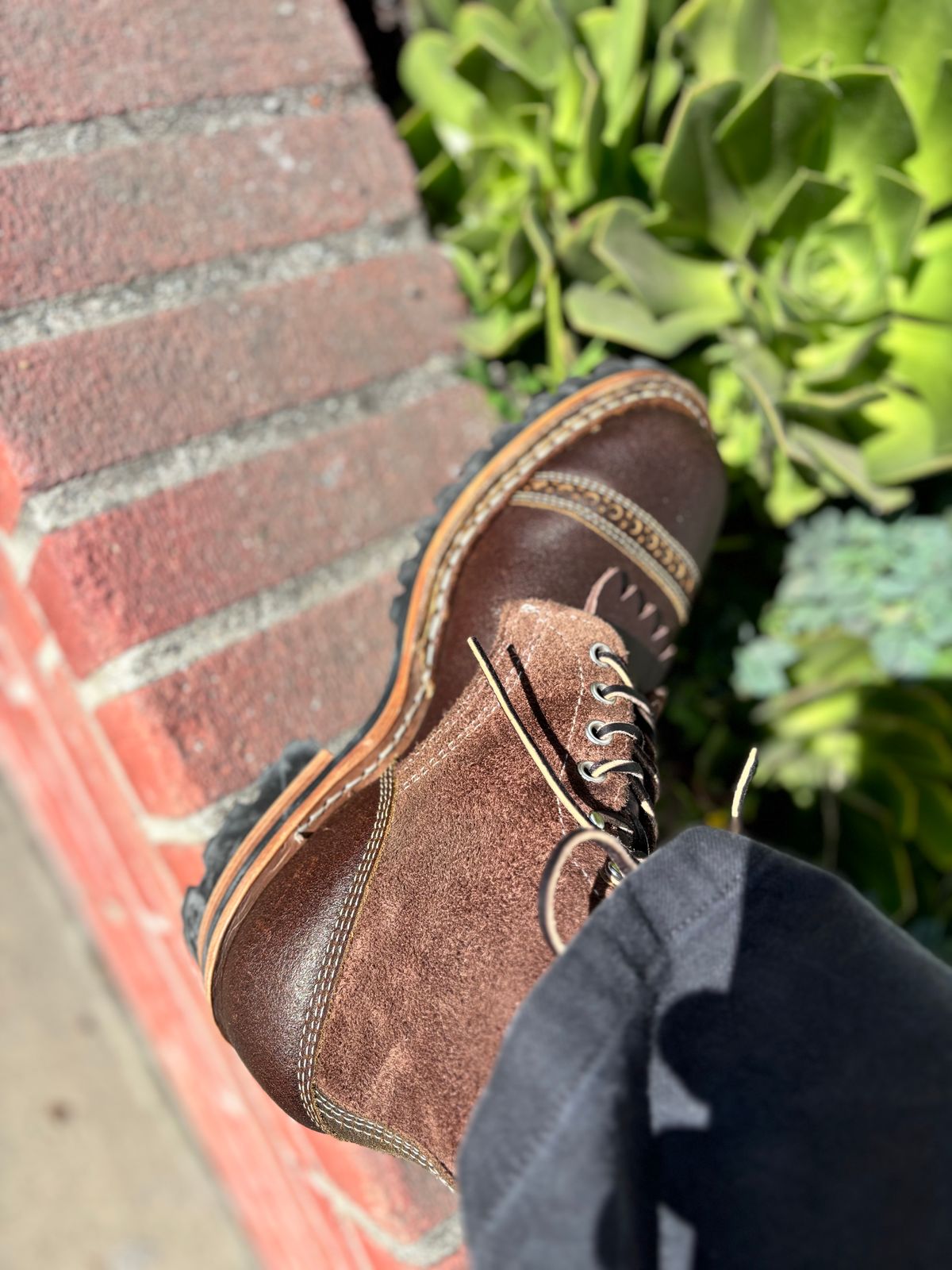 Photo by GodsRedeemed on November 22, 2024 of the Baker’s Custom White’s Bounty Hunters Bounty Hunters in Horween Cinnamon Waxed Flesh & Seidel Brown Oil Tan Roughout & Horween Olive Waxed Flesh.