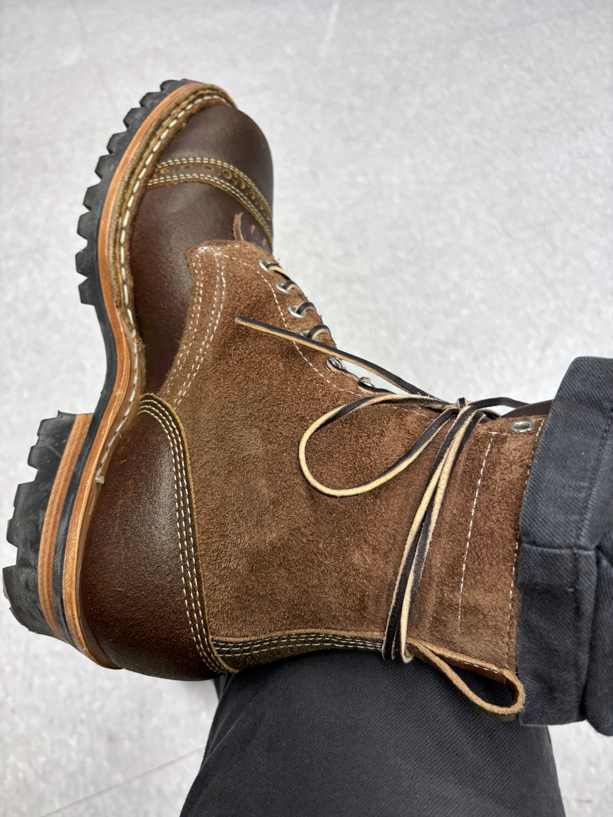Photo by GodsRedeemed on November 25, 2024 of the Baker’s Custom White’s Bounty Hunters Bounty Hunters in Horween Cinnamon Waxed Flesh & Seidel Brown Oil Tan Roughout & Horween Olive Waxed Flesh.