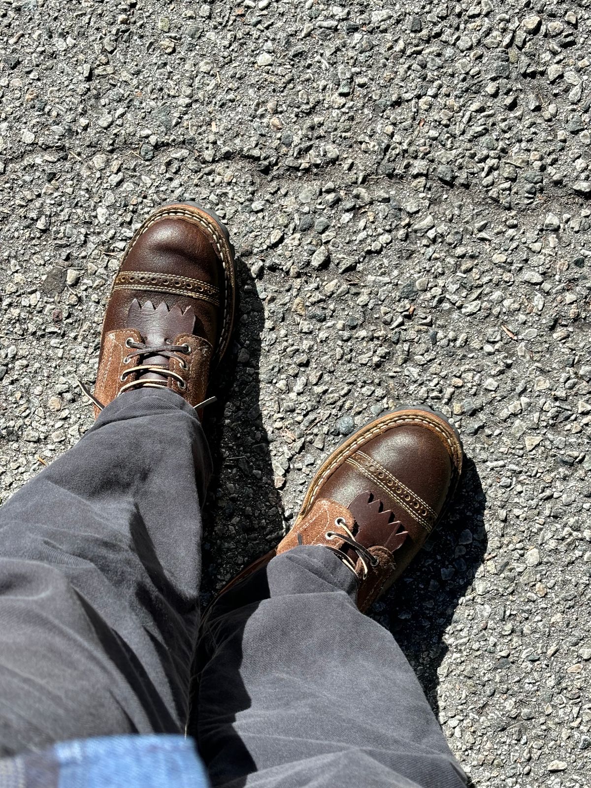 Photo by GodsRedeemed on November 25, 2024 of the Baker’s Custom White’s Bounty Hunters Bounty Hunters in Horween Cinnamon Waxed Flesh & Seidel Brown Oil Tan Roughout & Horween Olive Waxed Flesh.