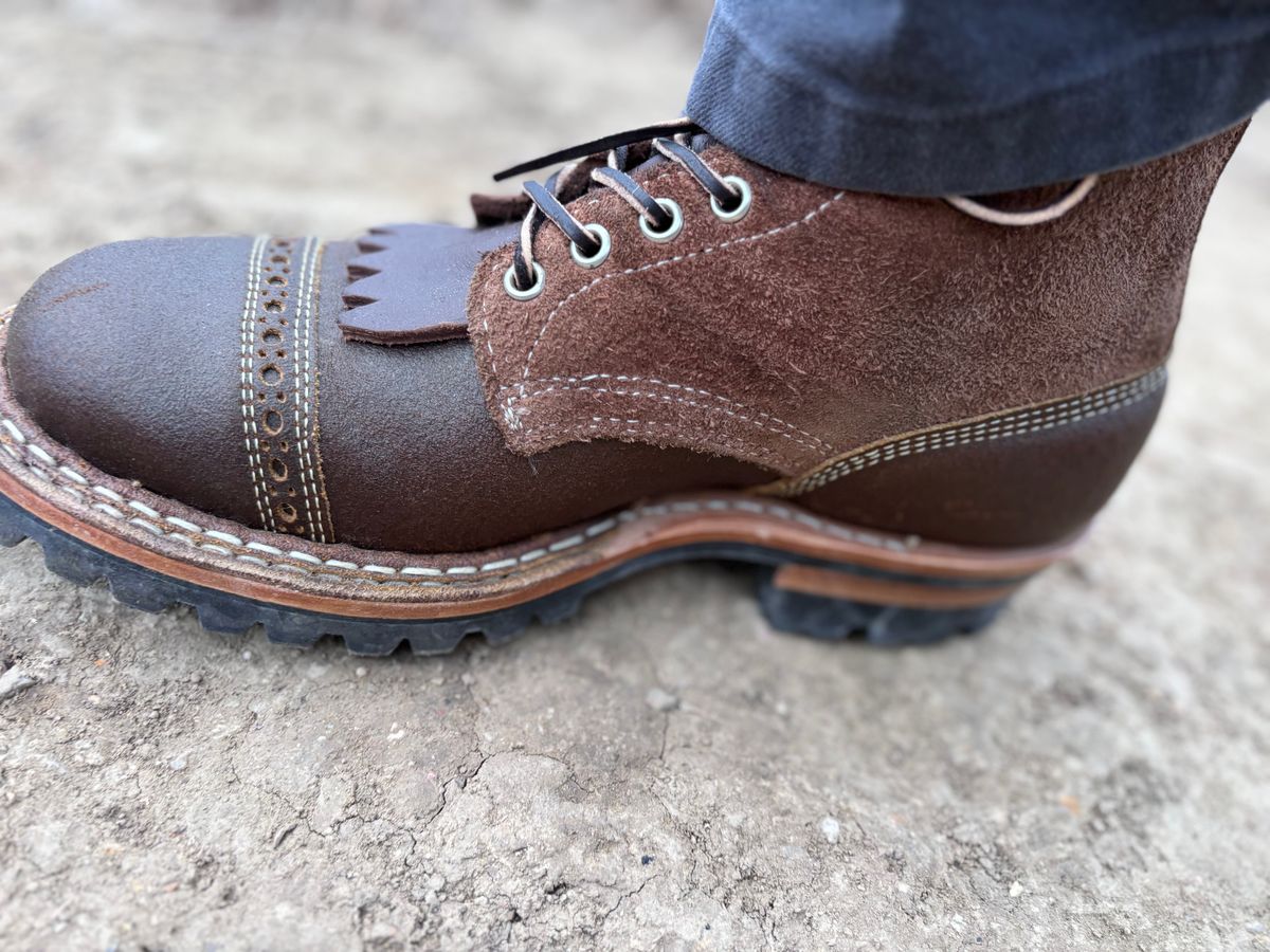 Photo by GodsRedeemed on November 26, 2024 of the Baker’s Custom White’s Bounty Hunters Bounty Hunters in Horween Cinnamon Waxed Flesh & Seidel Brown Oil Tan Roughout & Horween Olive Waxed Flesh.