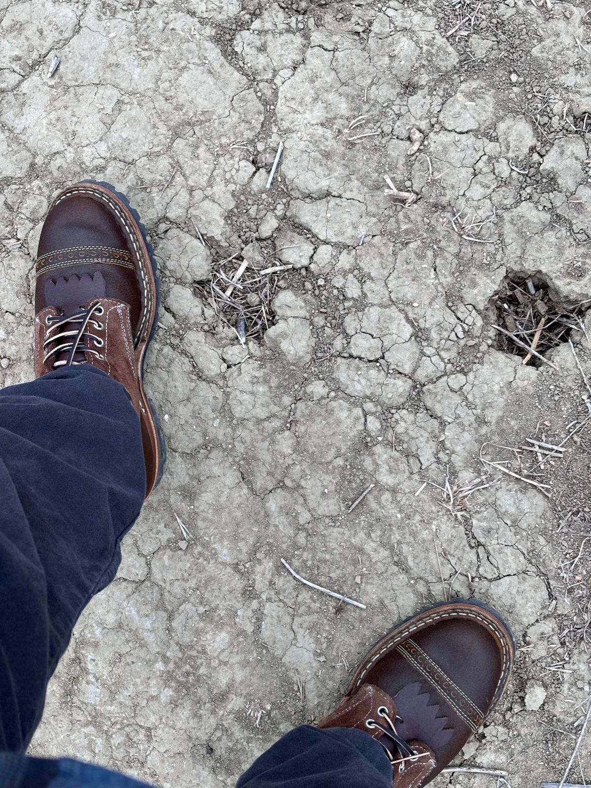 Photo by GodsRedeemed on November 26, 2024 of the Baker’s Custom White’s Bounty Hunters Bounty Hunters in Horween Cinnamon Waxed Flesh & Seidel Brown Oil Tan Roughout & Horween Olive Waxed Flesh.