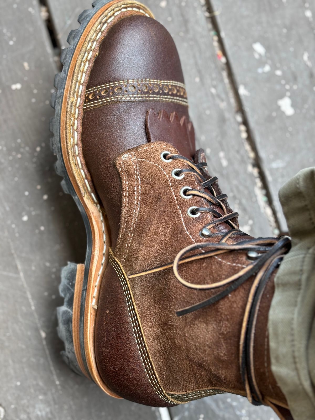 Photo by GodsRedeemed on November 27, 2024 of the Baker’s Custom White’s Bounty Hunters Bounty Hunters in Horween Cinnamon Waxed Flesh & Seidel Brown Oil Tan Roughout & Horween Olive Waxed Flesh.