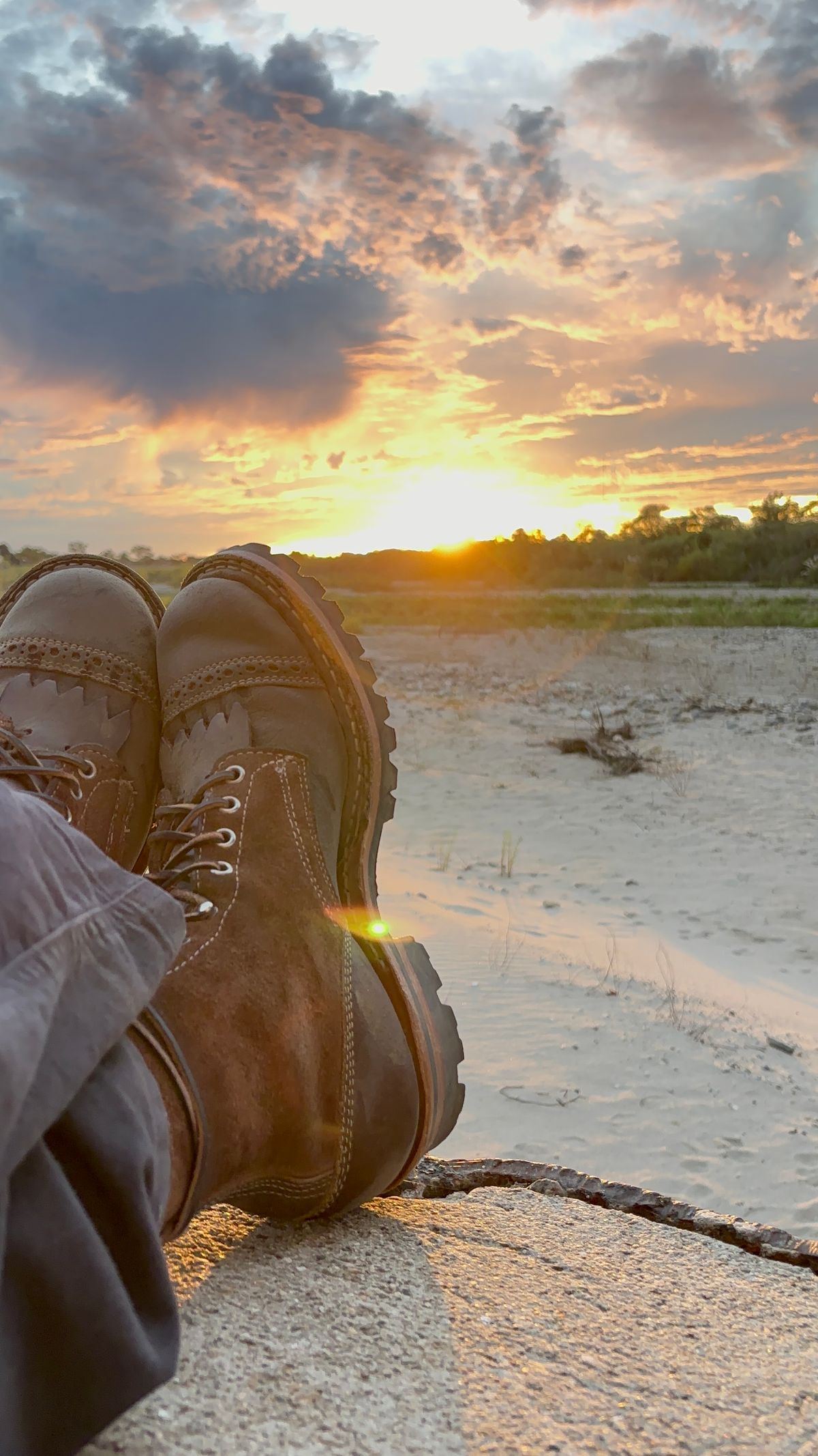 Photo by GodsRedeemed on December 1, 2024 of the Baker’s Custom White’s Bounty Hunters Bounty Hunters in Horween Cinnamon Waxed Flesh & Seidel Brown Oil Tan Roughout & Horween Olive Waxed Flesh.