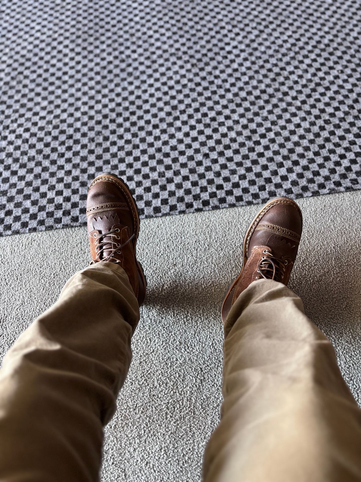 Photo by GodsRedeemed on December 1, 2024 of the Baker’s Custom White’s Bounty Hunters Bounty Hunters in Horween Cinnamon Waxed Flesh & Seidel Brown Oil Tan Roughout & Horween Olive Waxed Flesh.