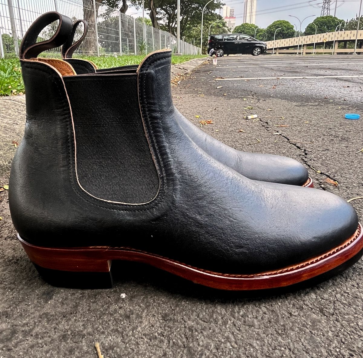 Photo by ArySaputra on September 21, 2025 of the Briselblack The Seventh Chelsea Boot in Shinki Black Teacore Horsebutt.