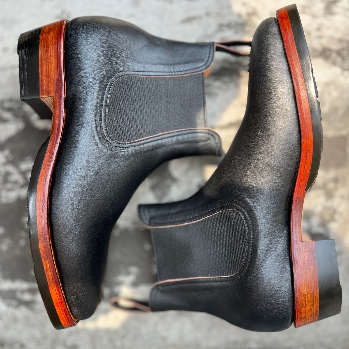 Photo by ArySaputra on October 4, 2025 of the Briselblack The Seventh Chelsea Boot in Shinki Black Teacore Horsebutt.