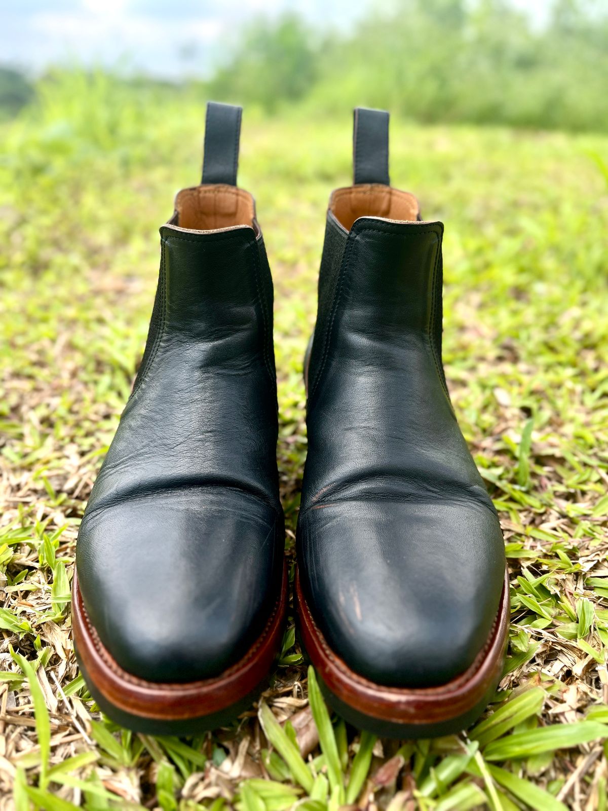 Photo by ArySaputra on November 1, 2025 of the Briselblack The Seventh Chelsea Boot in Shinki Black Teacore Horsebutt.