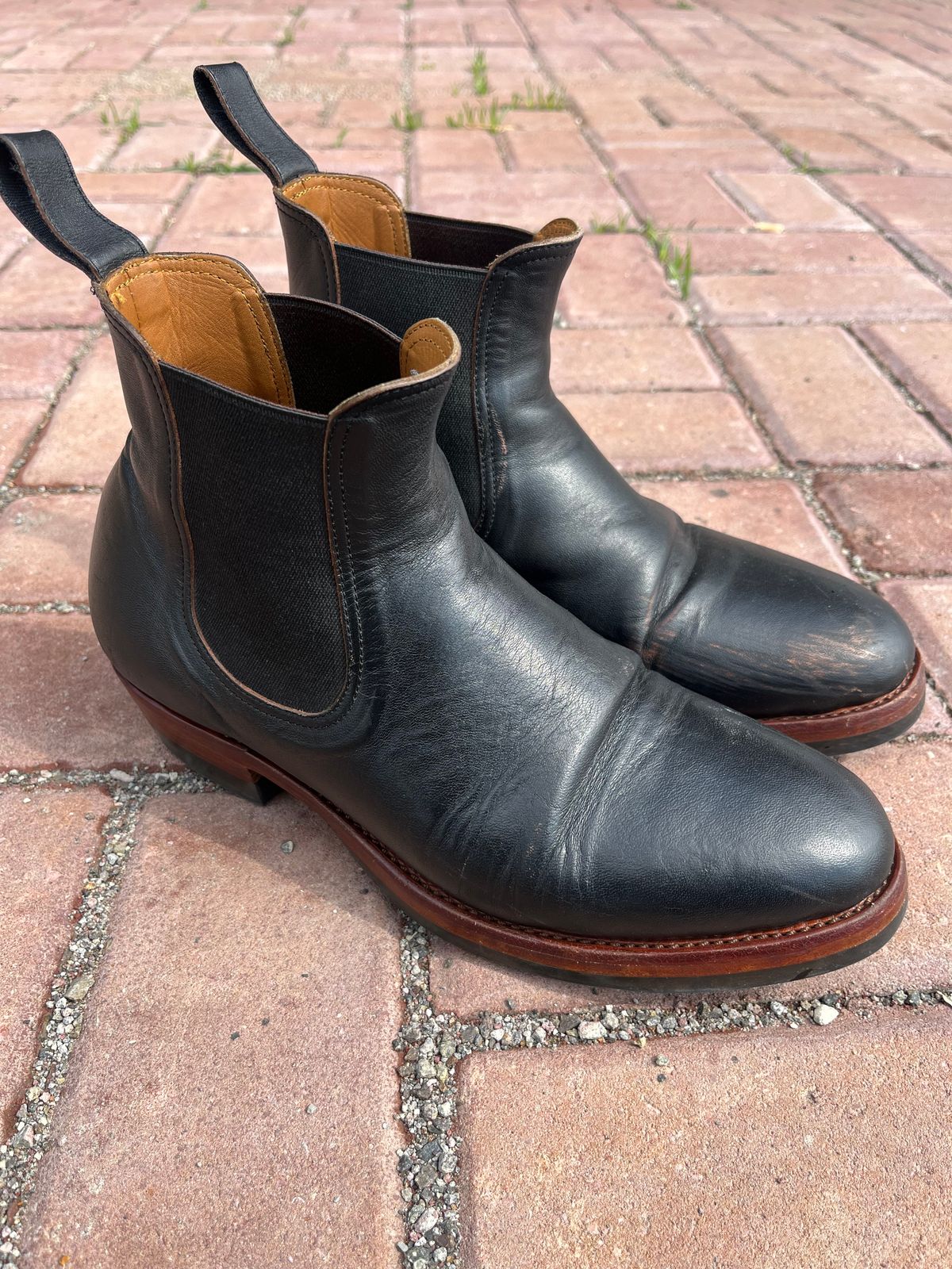 Photo by ArySaputra on December 6, 2025 of the Briselblack The Seventh Chelsea Boot in Shinki Black Teacore Horsebutt.