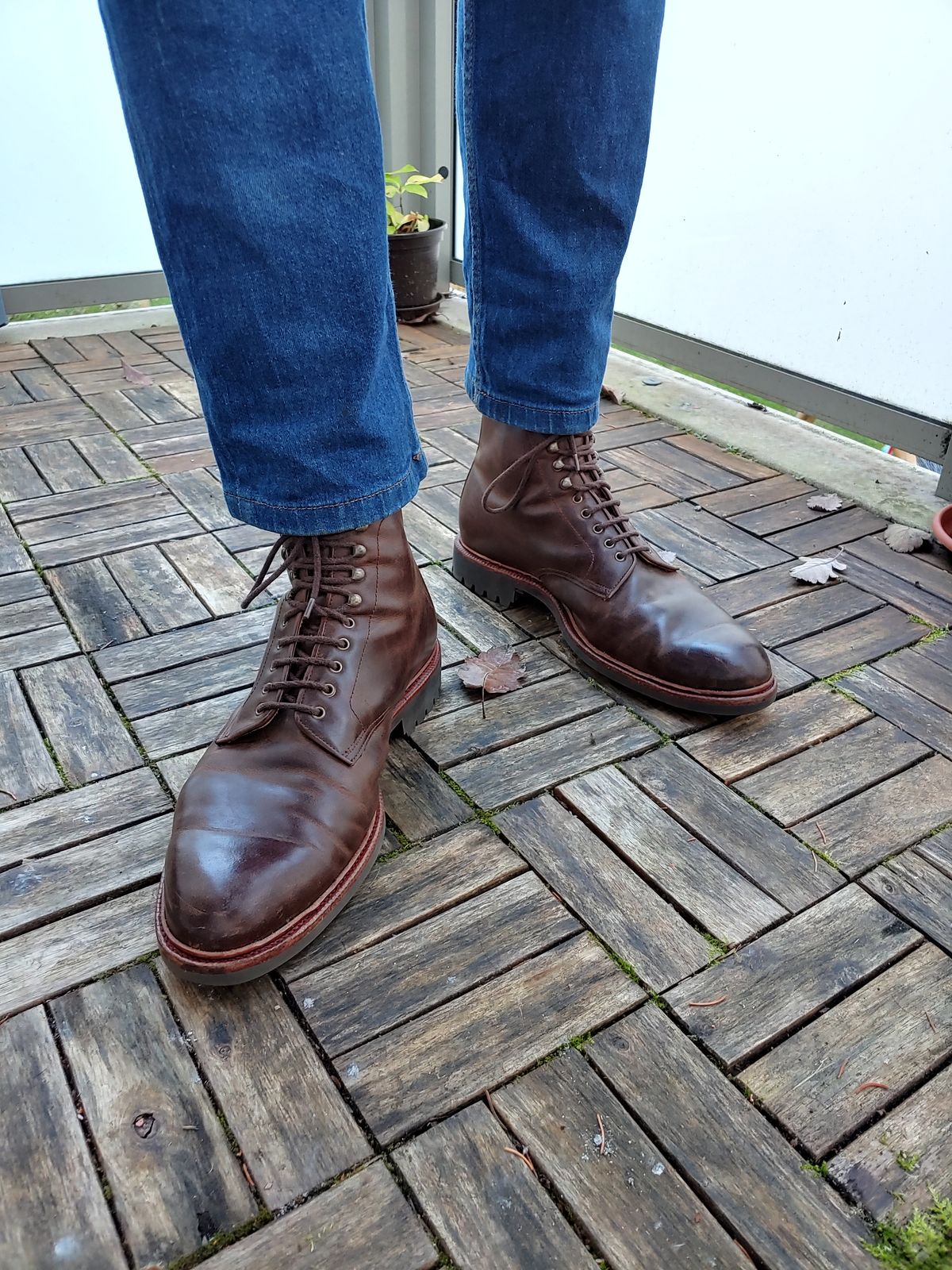 Photo by brunizam on November 2, 2022 of the Meermin Service Boot in Rust Waxy Calf.