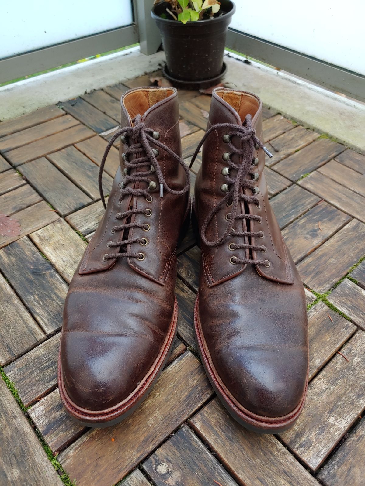 Photo by brunizam on November 2, 2022 of the Meermin Service Boot in Rust Waxy Calf.