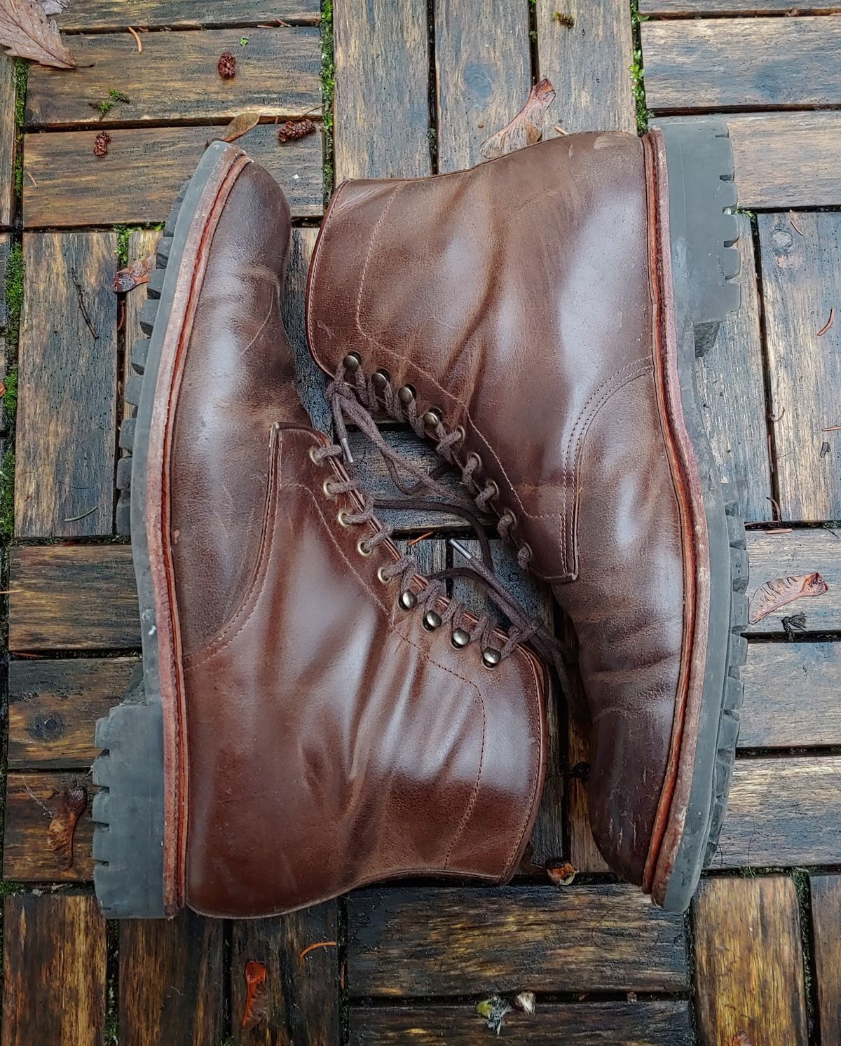 Photo by brunizam on January 3, 2023 of the Meermin Service Boot in Rust Waxy Calf.
