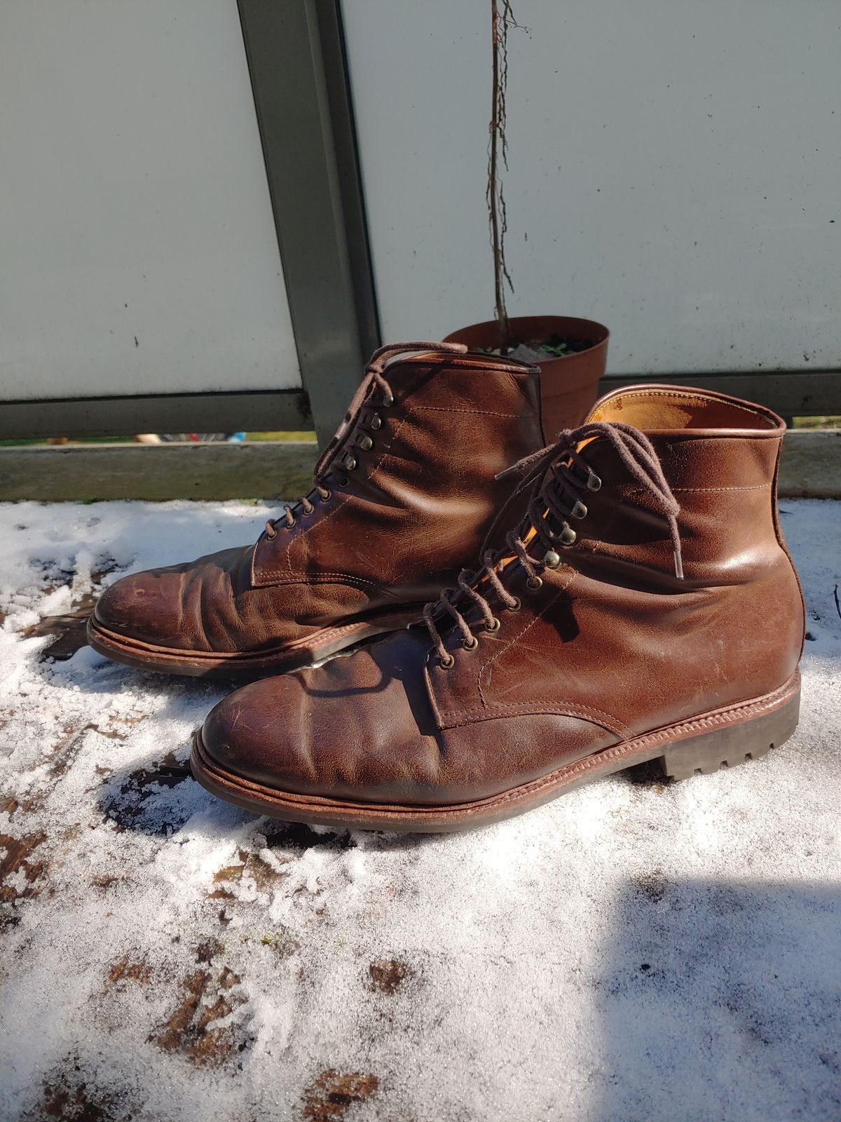 Photo by brunizam on March 1, 2023 of the Meermin Service Boot in Rust Waxy Calf.