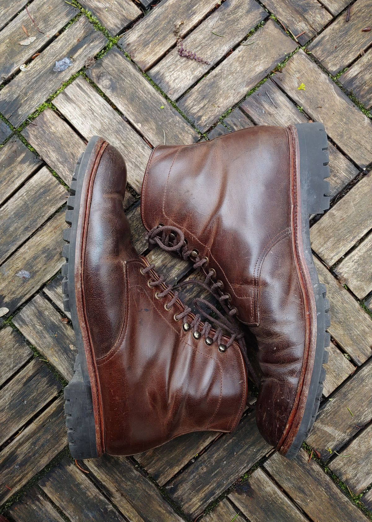 Photo by brunizam on April 2, 2023 of the Meermin Service Boot in Rust Waxy Calf.