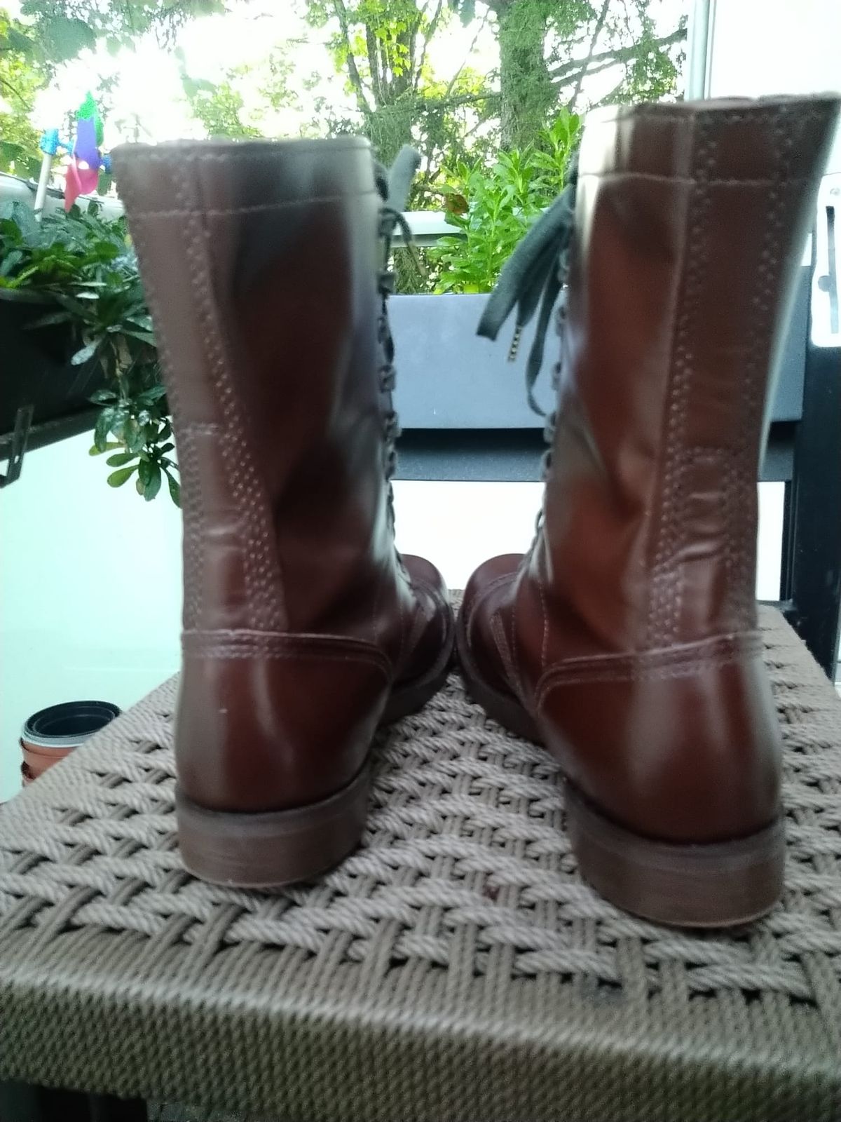 Photo by brunizam on October 1, 2023 of the Corcoran CV1511 in Performance "Spit Shine-able" leather.