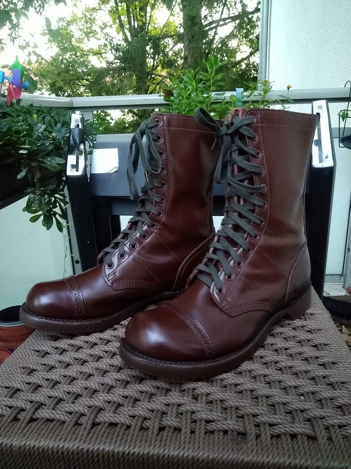 Photo by brunizam on October 1, 2023 of the Corcoran CV1511 in Performance "Spit Shine-able" leather.