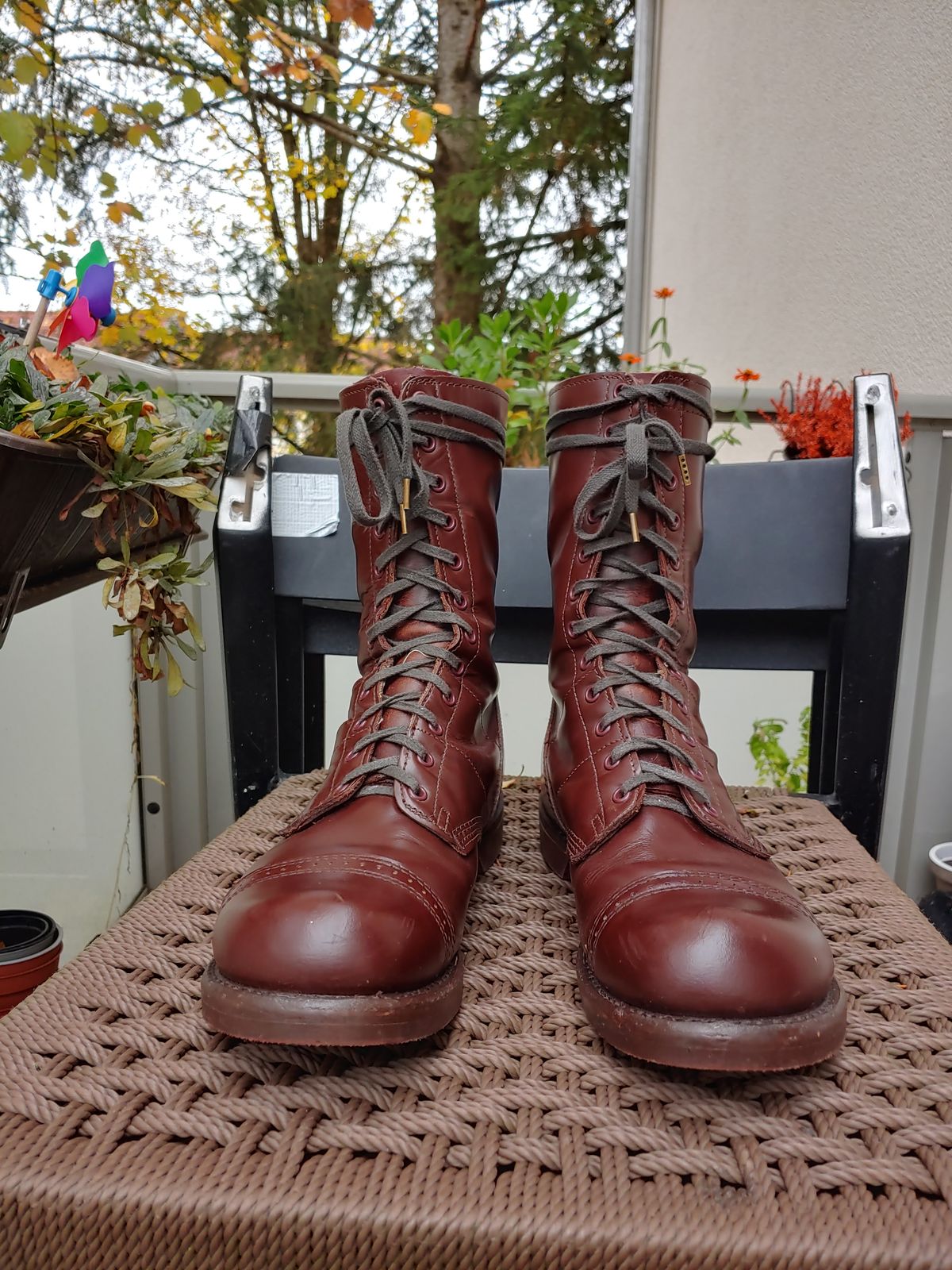 Photo by brunizam on November 2, 2023 of the Corcoran CV1511 in Performance "Spit Shine-able" leather.