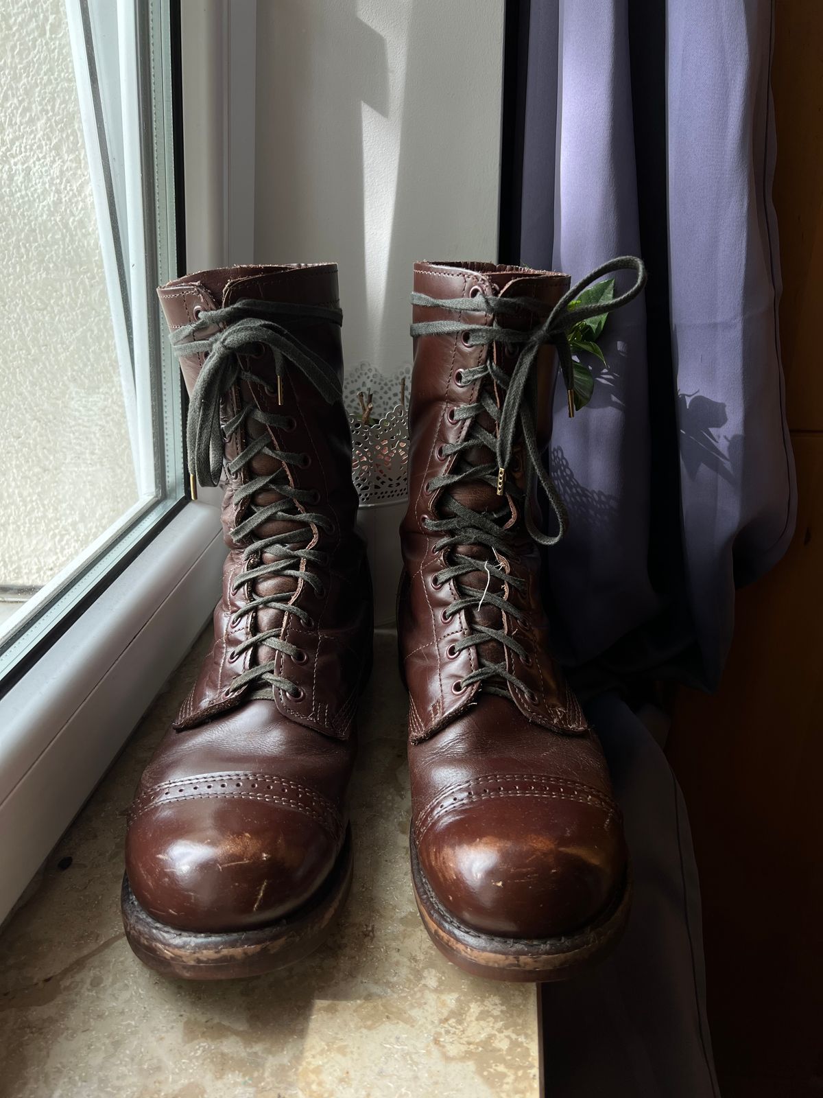 Photo by brunizam on March 2, 2024 of the Corcoran CV1511 in Performance "Spit Shine-able" leather.